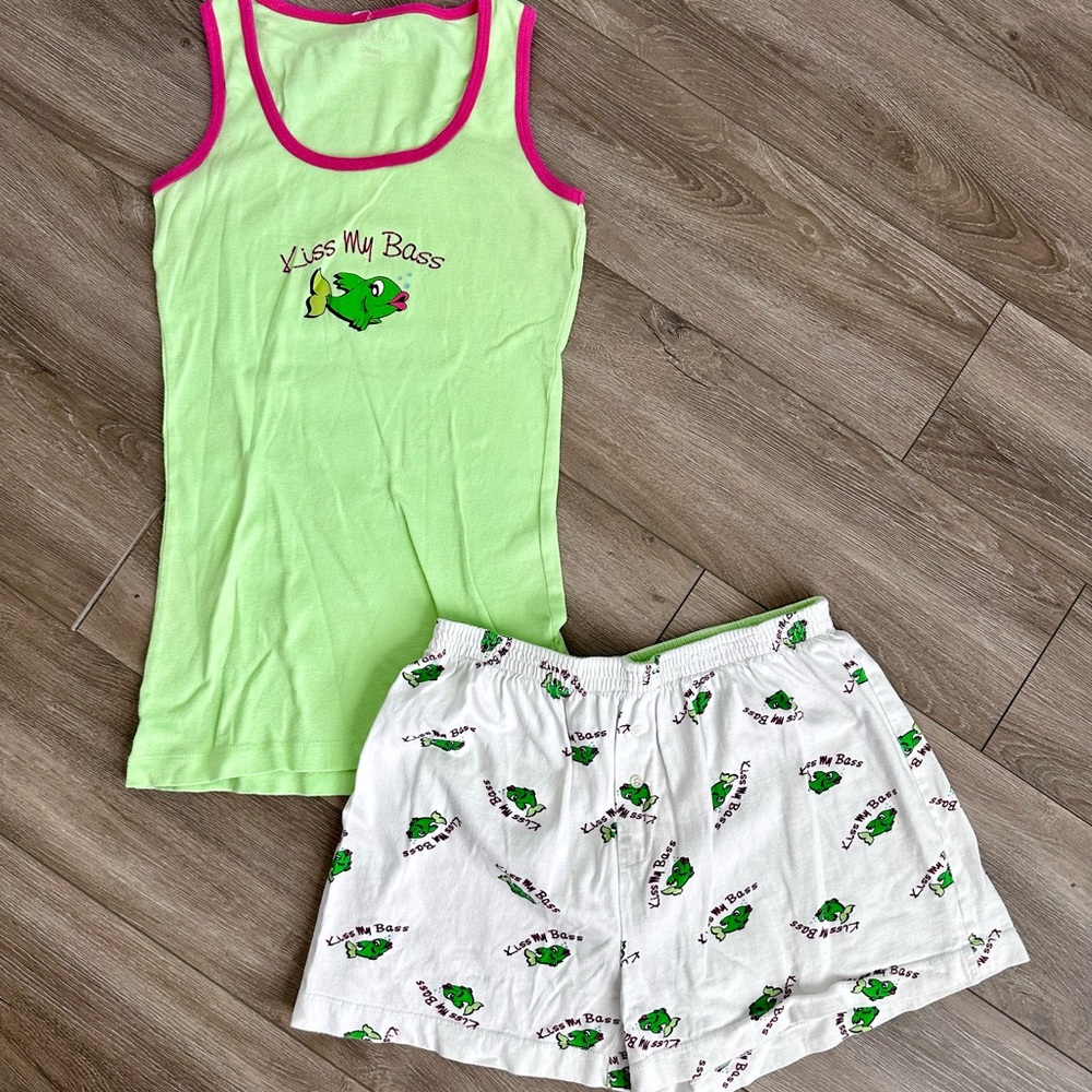 Natural Reflections Kiss My‎ Bass Adult S Y2K Sleepwear Set Muscle Tank Fishing
